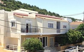 Hotel Maravelias